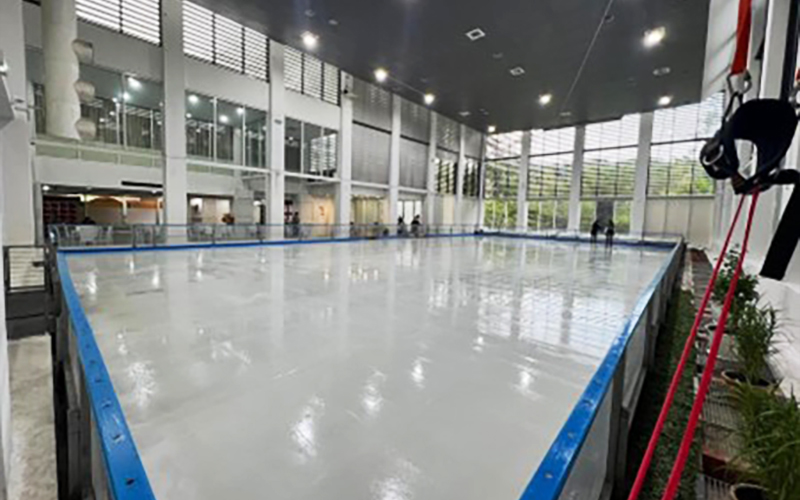 Indoor ice-skating rink in Petaling Jaya